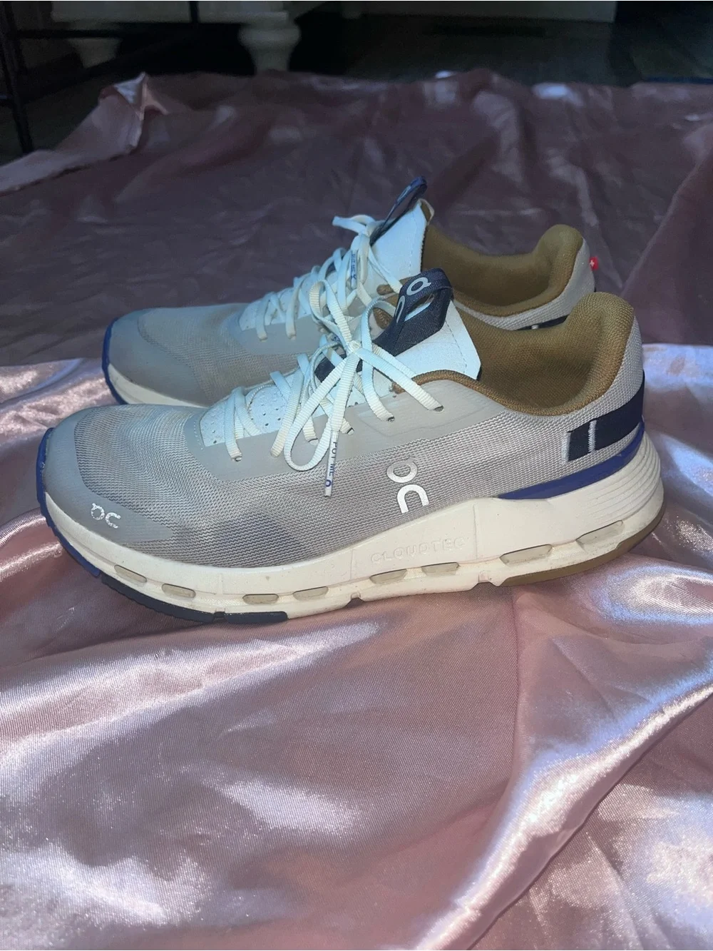 ON CLOUD WOMEN CLOUDNOVA FORM 2 RUNNING ATHLETIC SNEAKERS SILVER/HEATHER SIZE 8